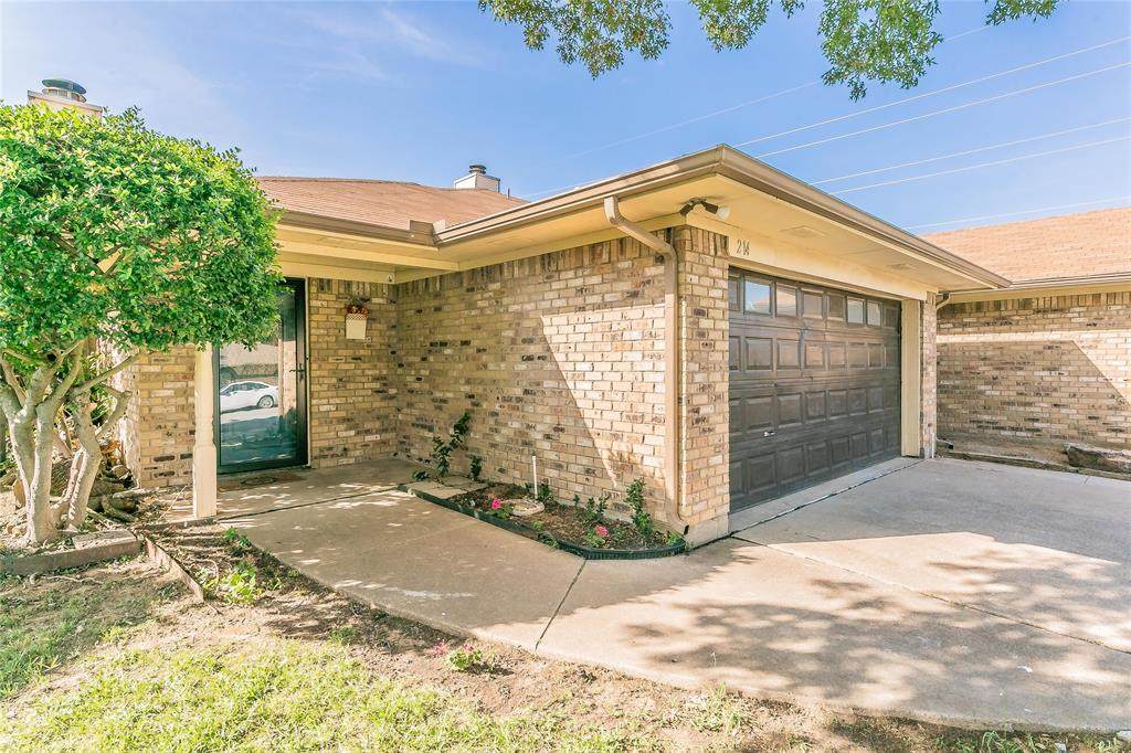 214 Mountainview Drive - Photo 1