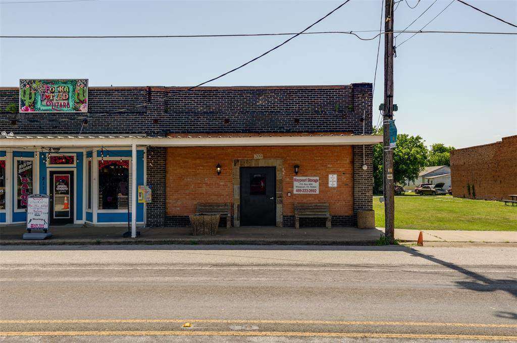 209 Main Street - Photo 1