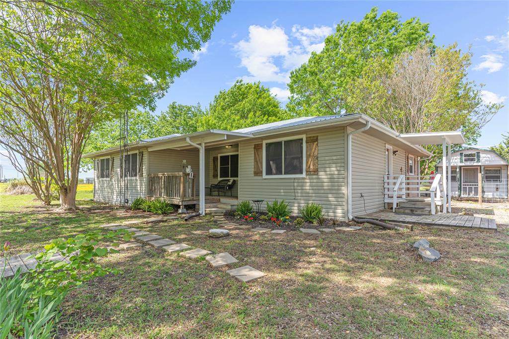 347 County Road 1250 - Photo 1