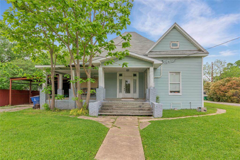 2411 Second Street - Photo 1