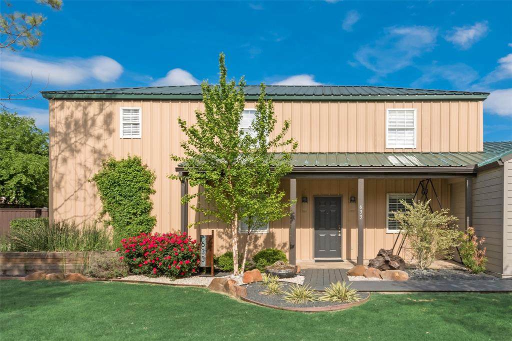 633 Rose Garden Drive - Photo 1