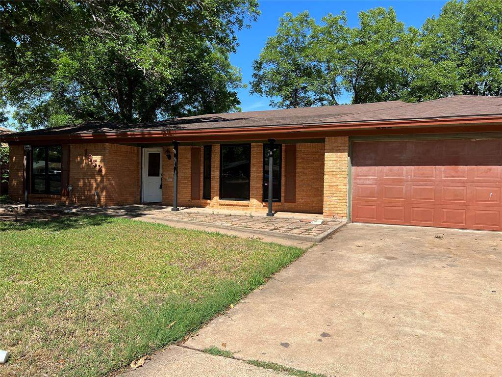 1932 Richland Drive - Photo 1