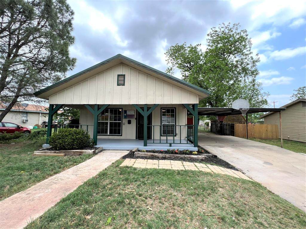 606 Connellee Avenue - Photo 1