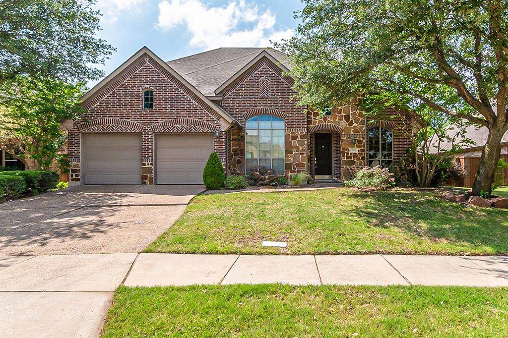 1001 Thornapple Drive - Photo 1