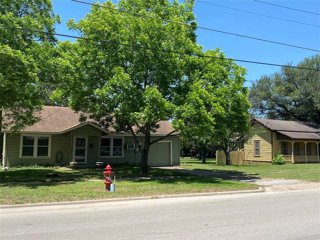 512 Mckinney Street - Photo 1