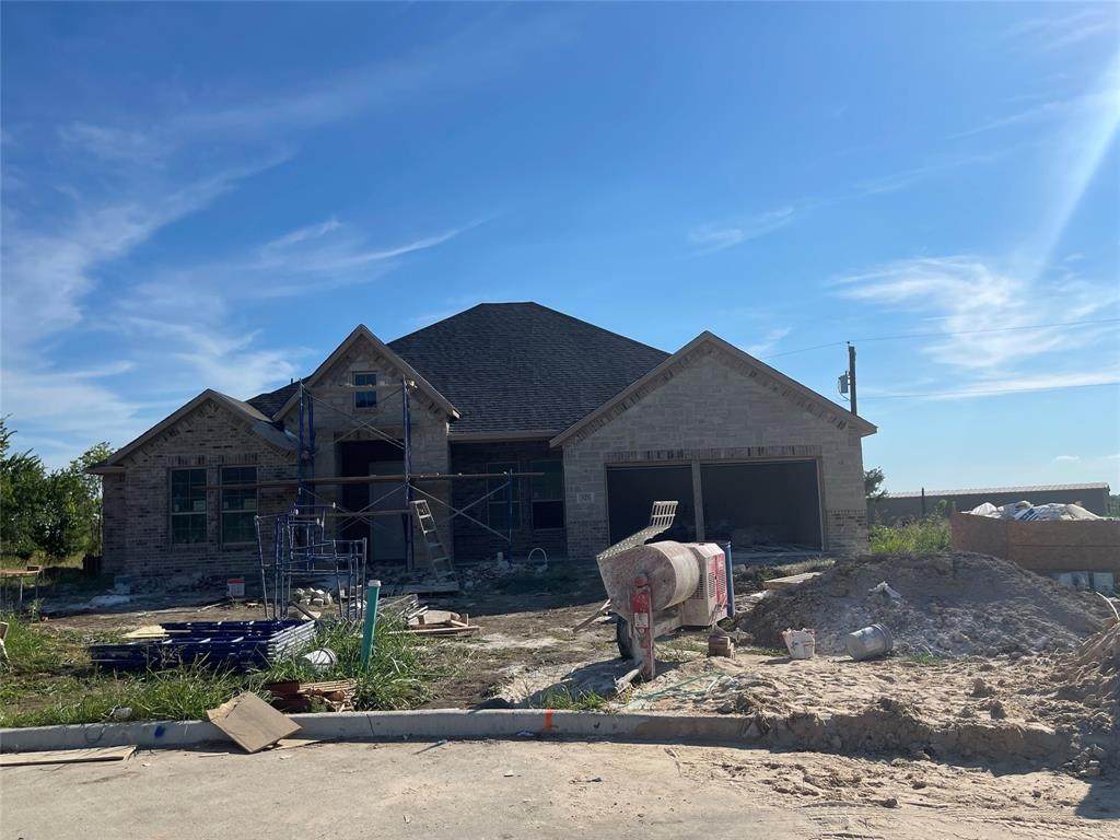 325 Osage Court - Photo 1