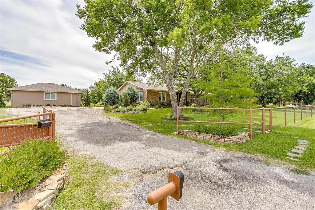 432 Vista Drive - Photo 1