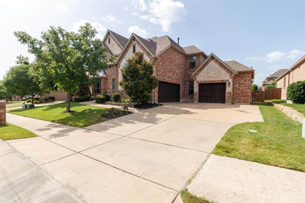 906 Pleasant View Drive - Photo 1