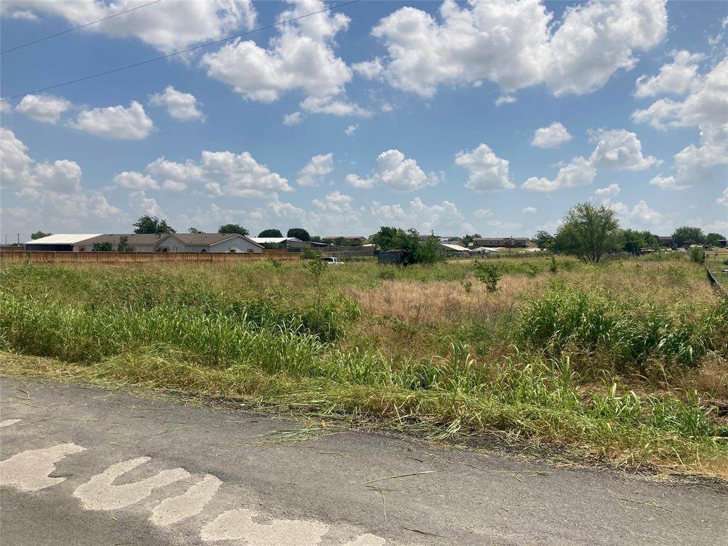 5758 Smiley Road - Photo 1