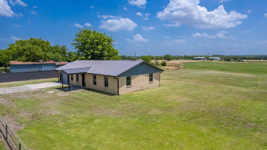 1137 County Road 13550 - Photo 1