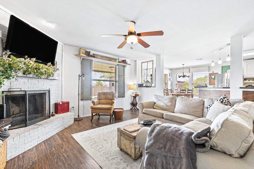 804 Preston Drive - Photo 1
