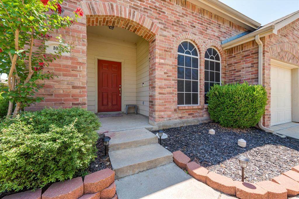 1032 Albatross Lane - Photo 1