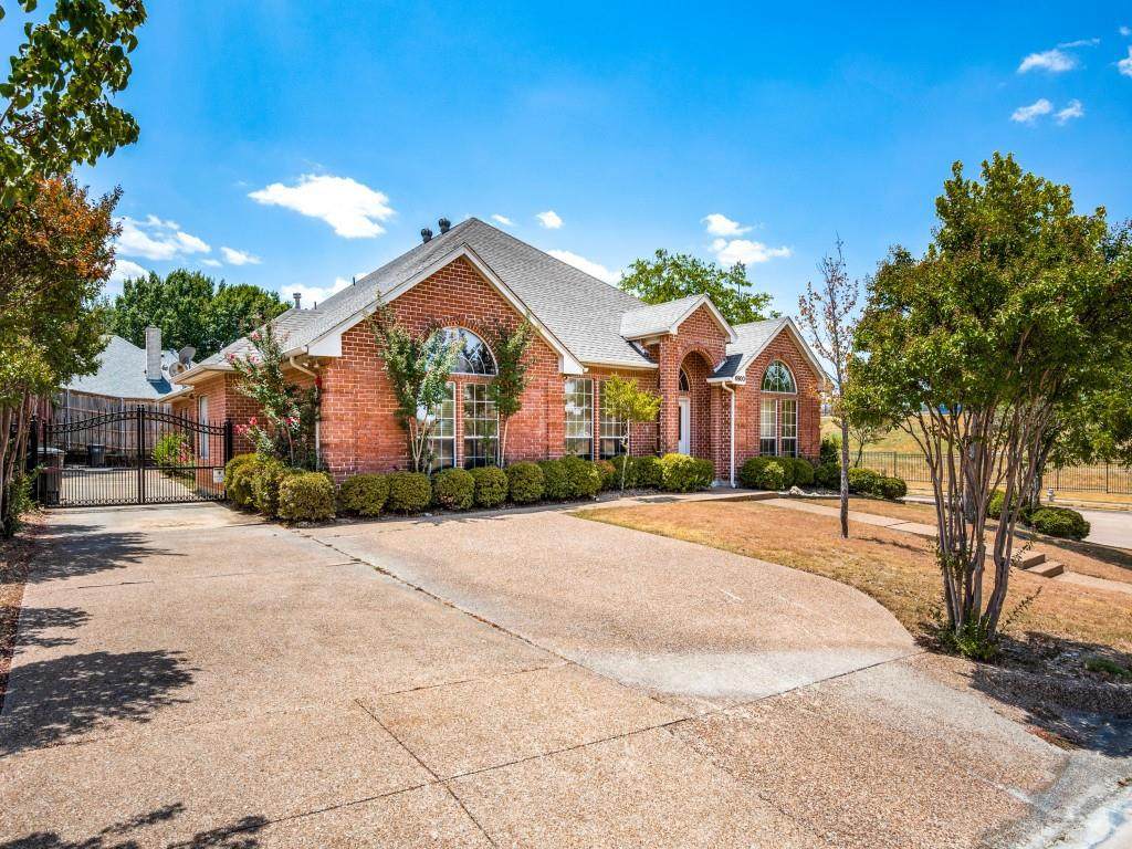 6900 Tameron Trail - Photo 1