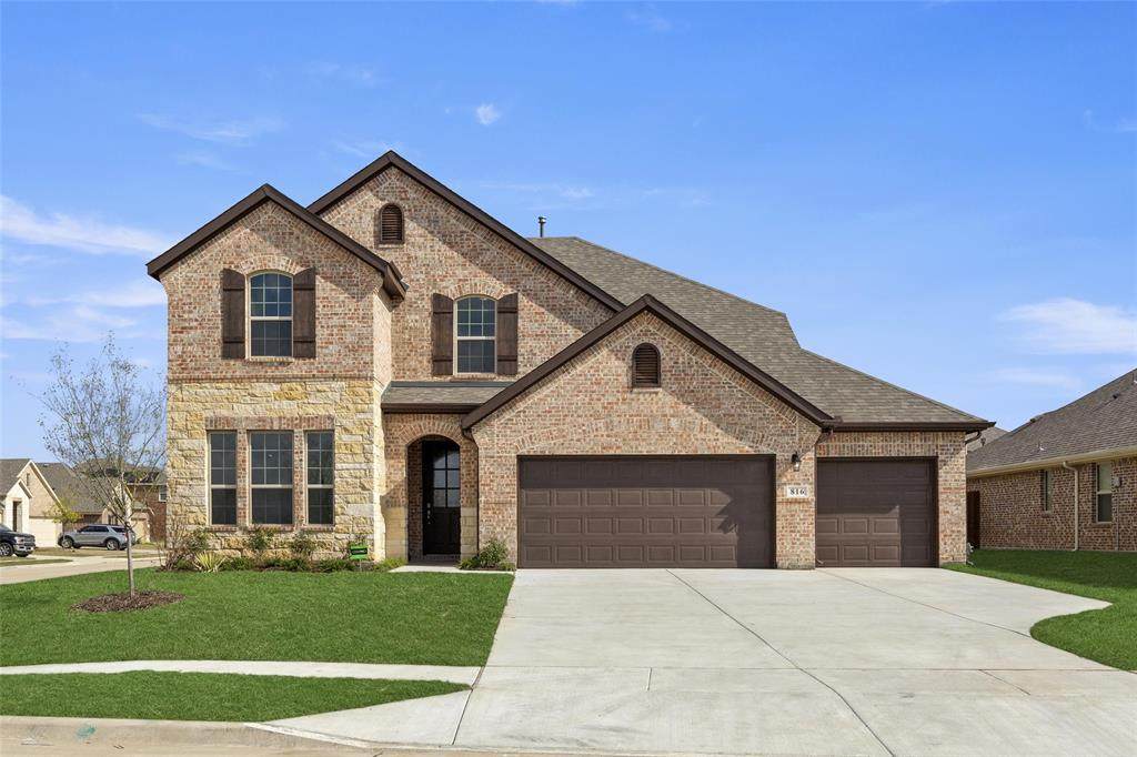 816 Hutson Drive - Photo 1