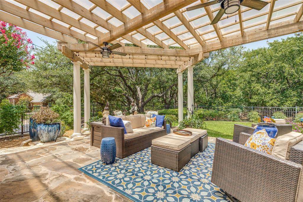 17 Woodcreek Lane - Photo 1