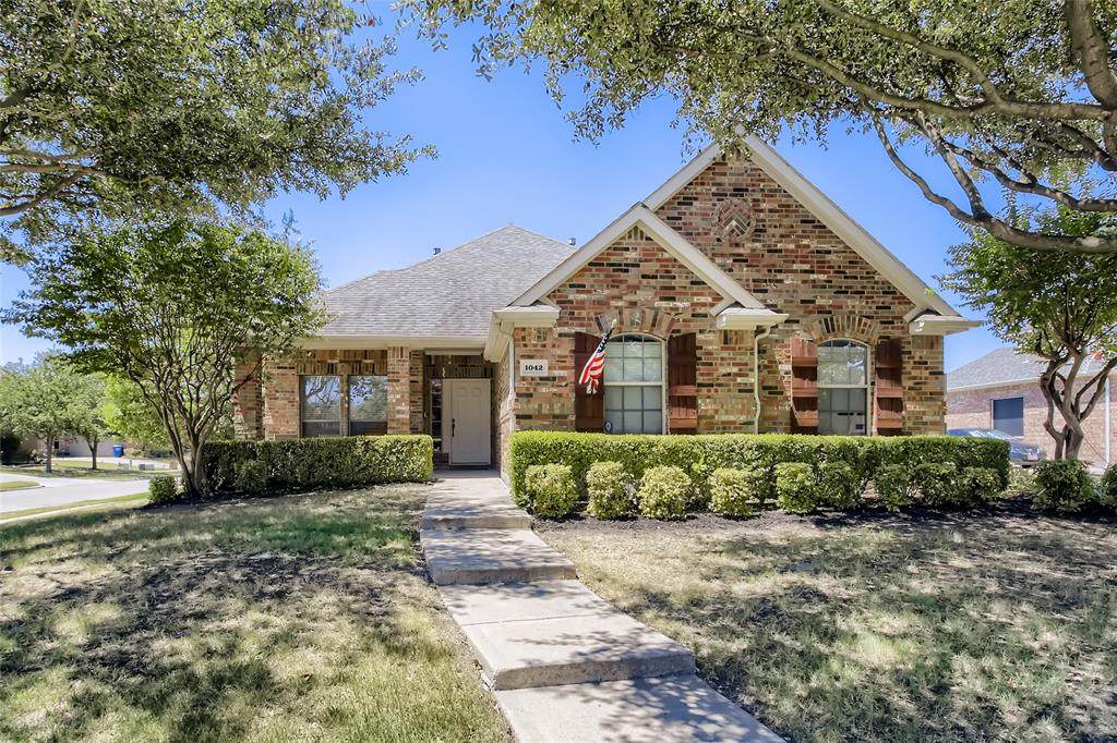 1042 Spinnaker Drive - Photo 1