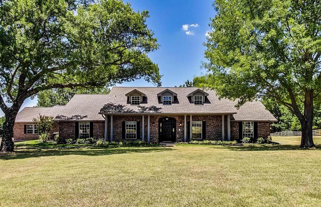 4313 Sycamore Lane - Photo 1