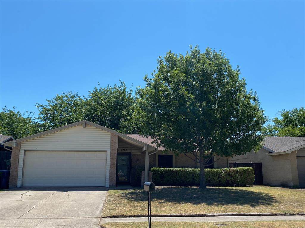 2922 Golden Meadow Drive - Photo 1