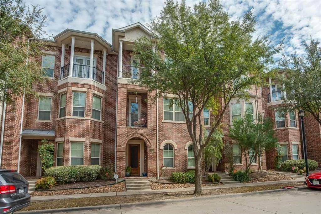 8244 Short Street - Photo 1
