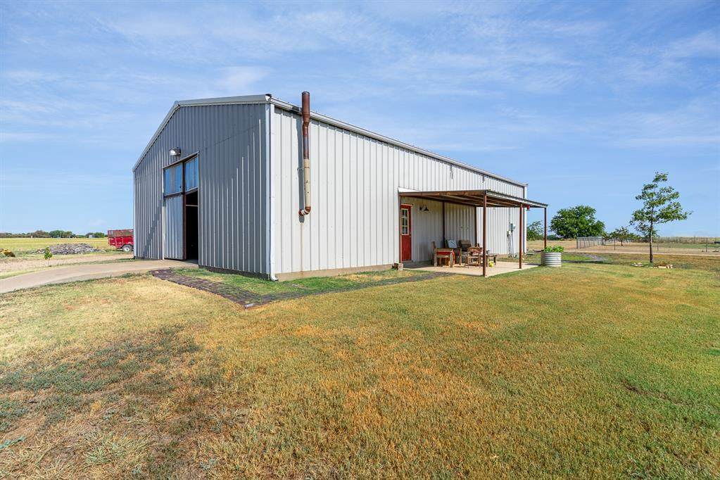 1137 Old Gunter Highway - Photo 1