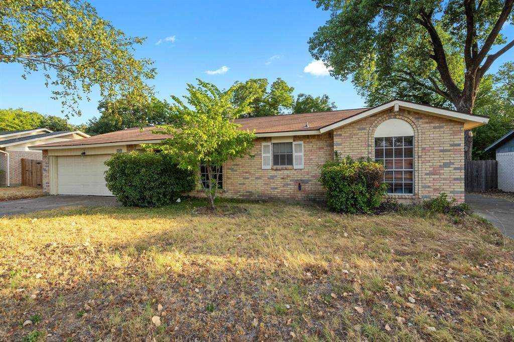 1303 Columbine Court - Photo 1