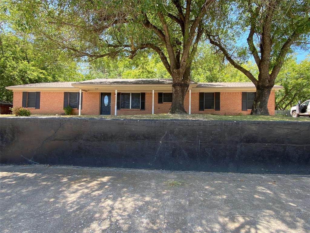 705 Ed Hall Drive - Photo 1