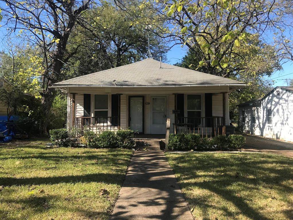 1527 Waweenoc Avenue - Photo 1