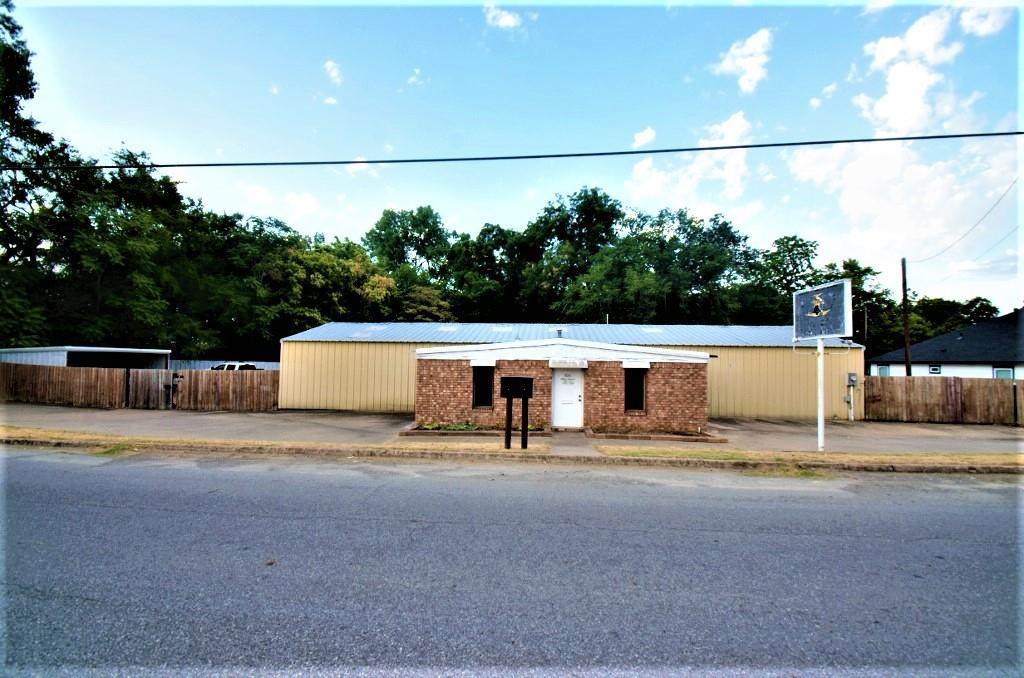 806 Coffin Street - Photo 1