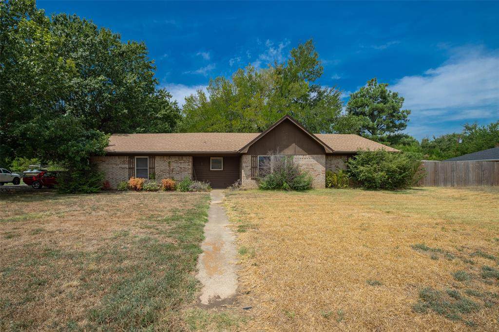 650 42nd Street - Photo 1