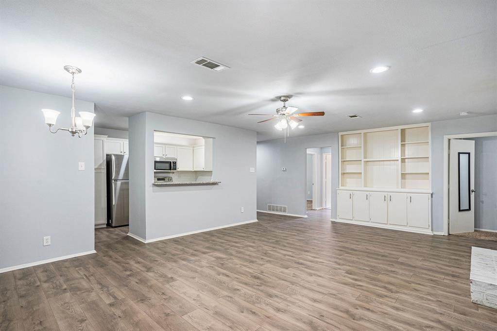 6140 Springleaf Circle - Photo 1
