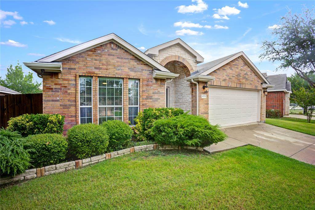 4002 Collin Court - Photo 1