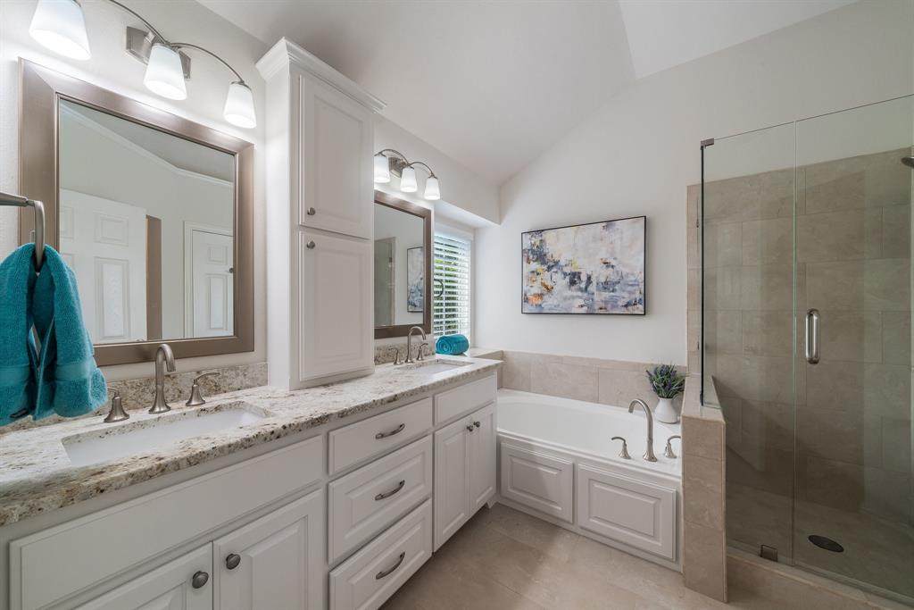 8621 Ironwood Drive - Photo 1