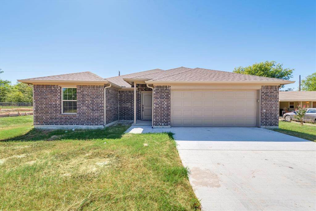 617 Lanai Drive - Photo 1