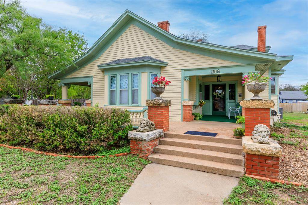 208 Merchant Street - Photo 1