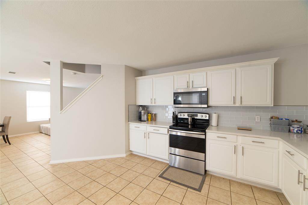 529 Cantebury Park Lane - Photo 1