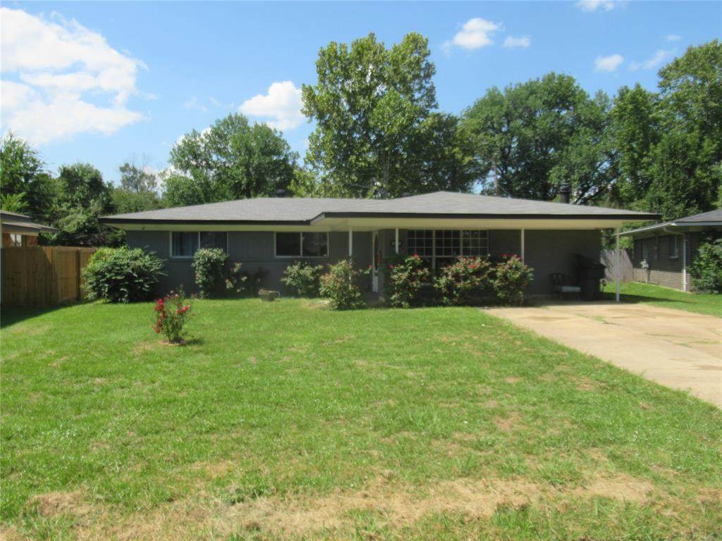 1607 Donald Drive - Photo 1