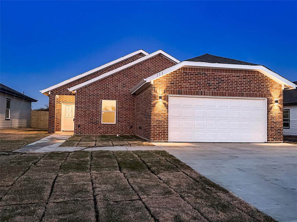 222 Marianne Circle - Photo 1
