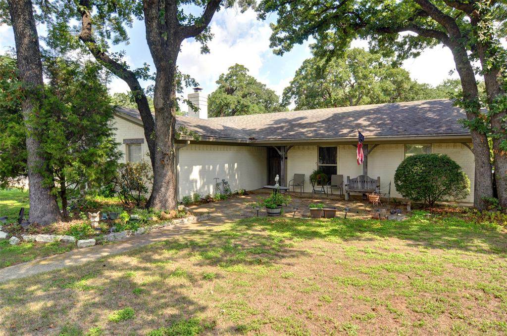 3835 Burleson Retta Road - Photo 1