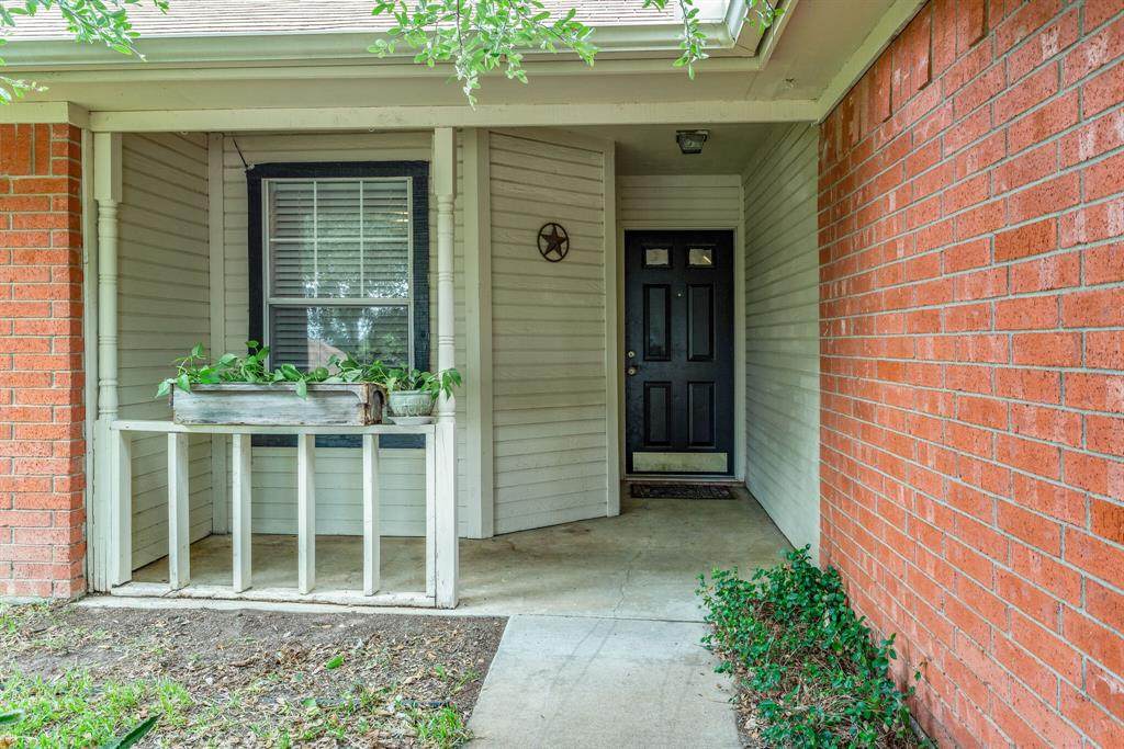 1400 Westbriar Drive - Photo 1