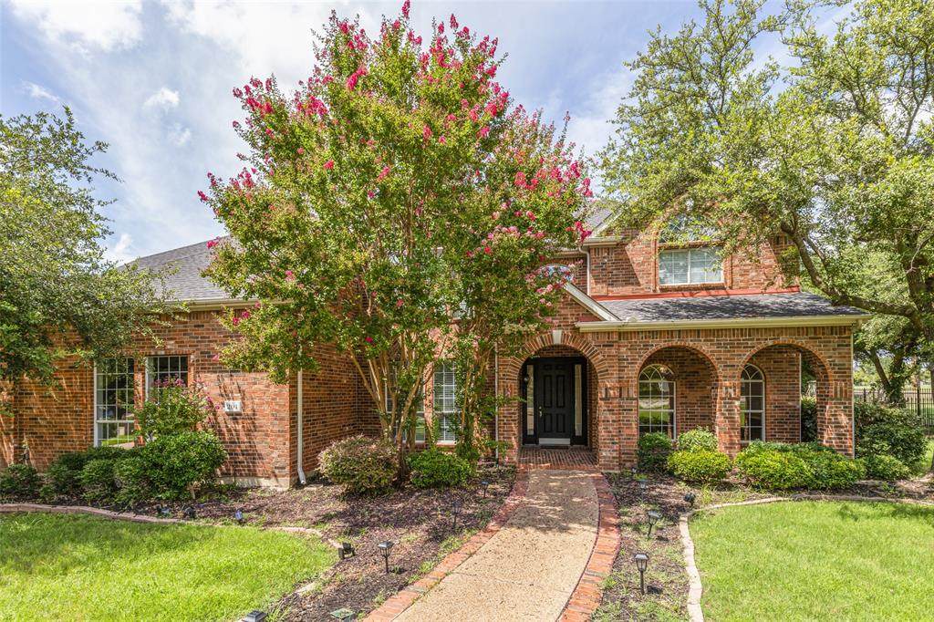 201 Stanford Court - Photo 1