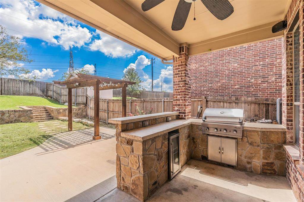 15300 Mallard Creek Street - Photo 1