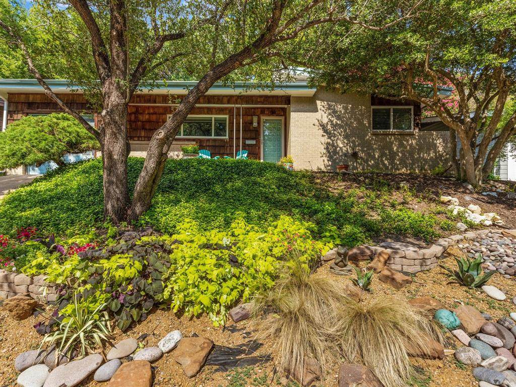 4105 Eldridge Street - Photo 1