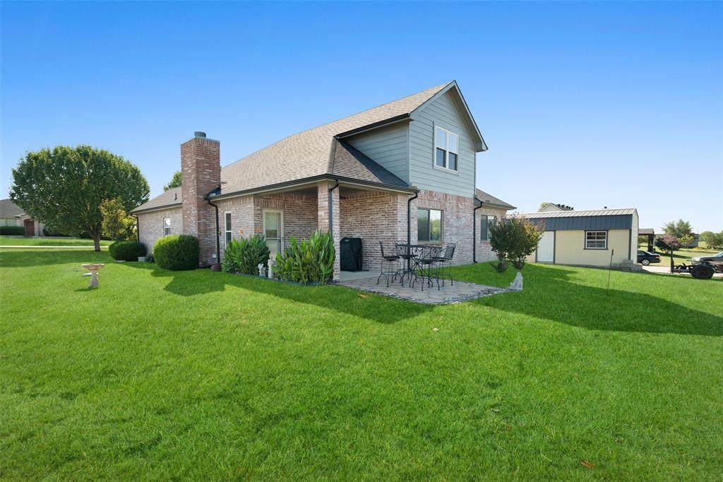 201 Arthur Drive - Photo 1