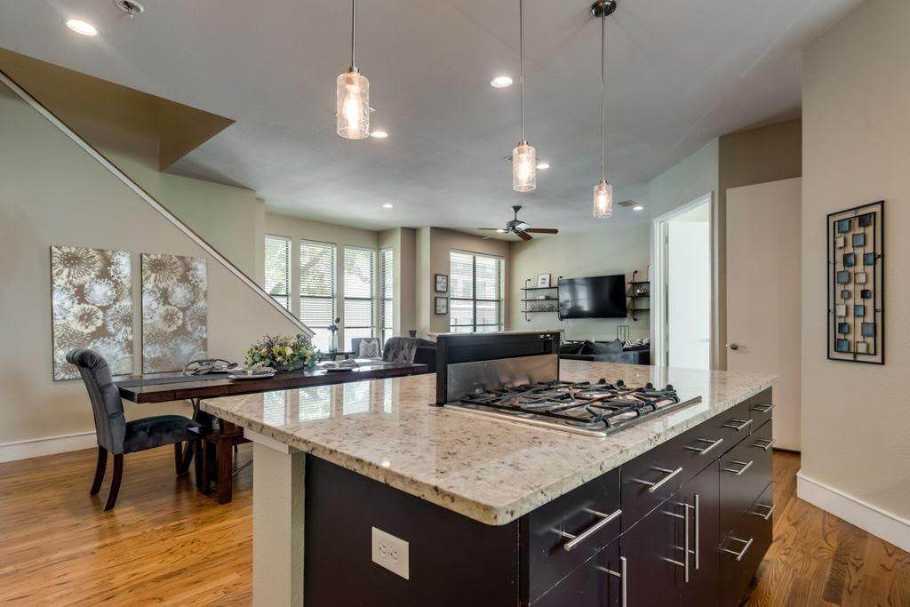 2117 Albany Street - Photo 1