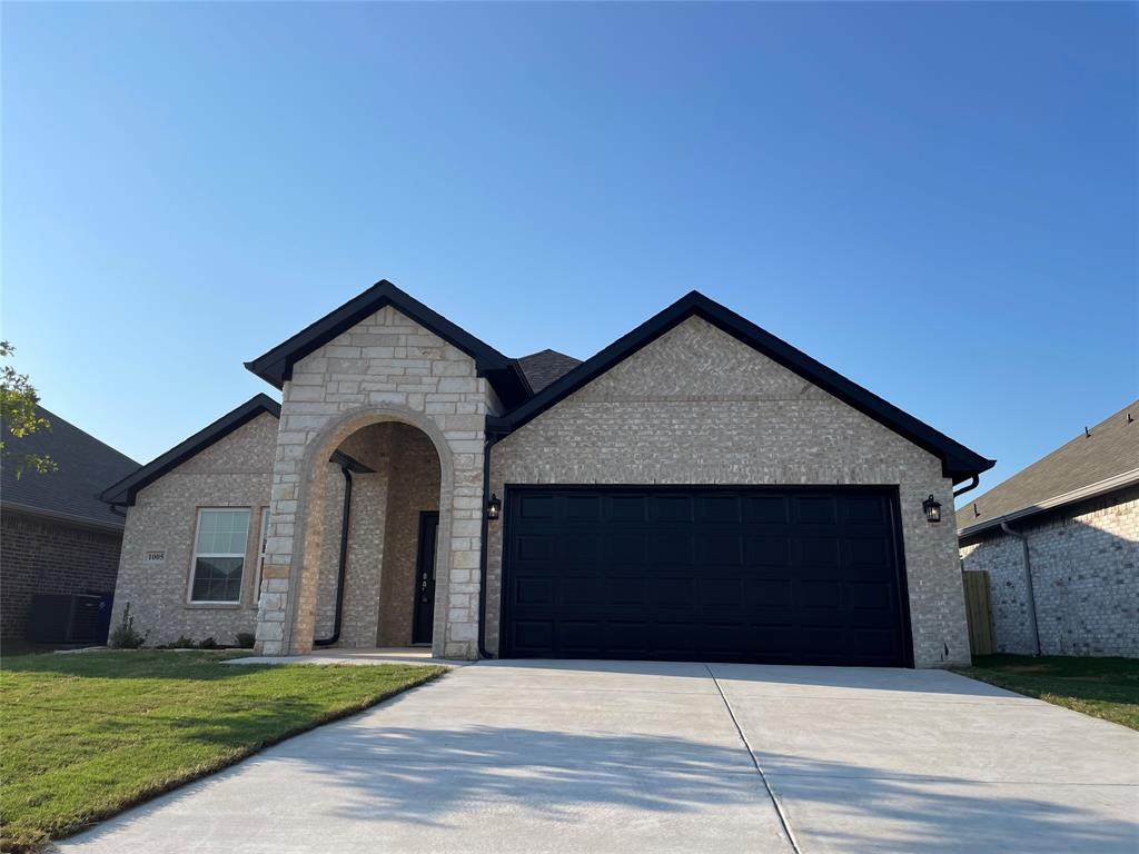 1005 Tippit Lane - Photo 1