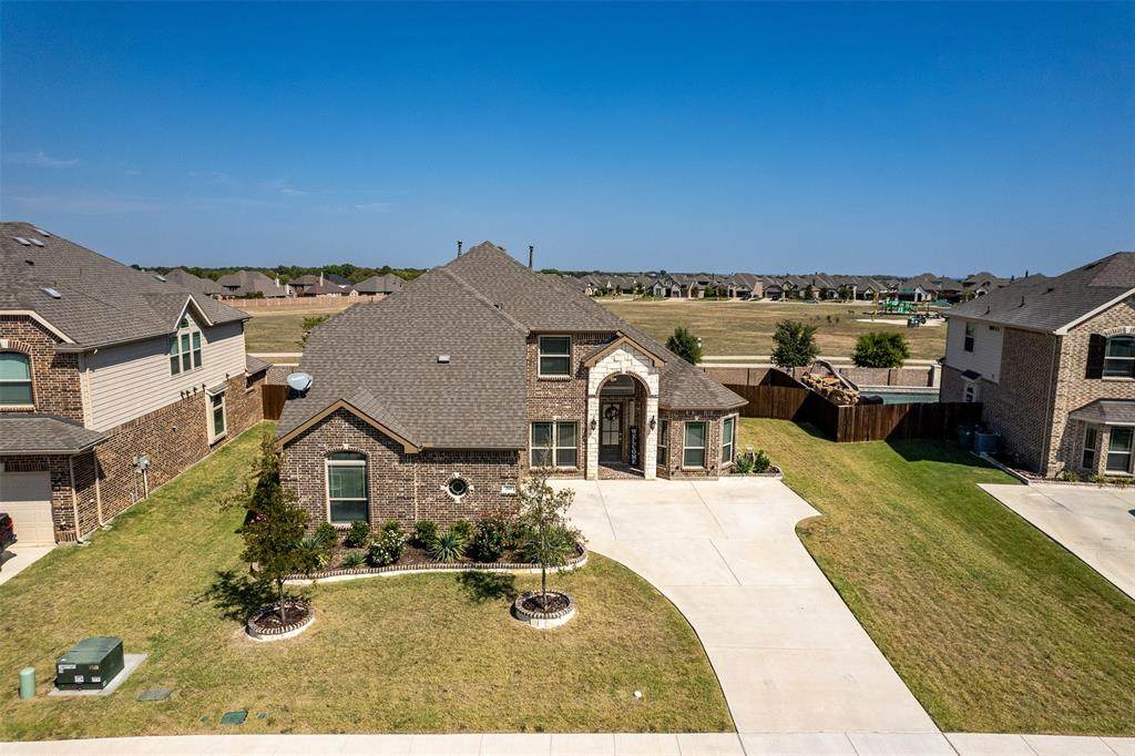 260 Prairie Lane - Photo 1