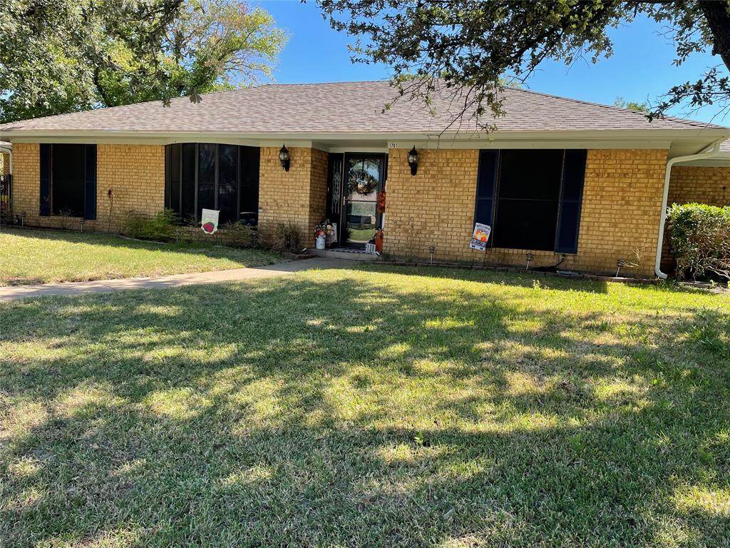 1701 Crescent Drive - Photo 1