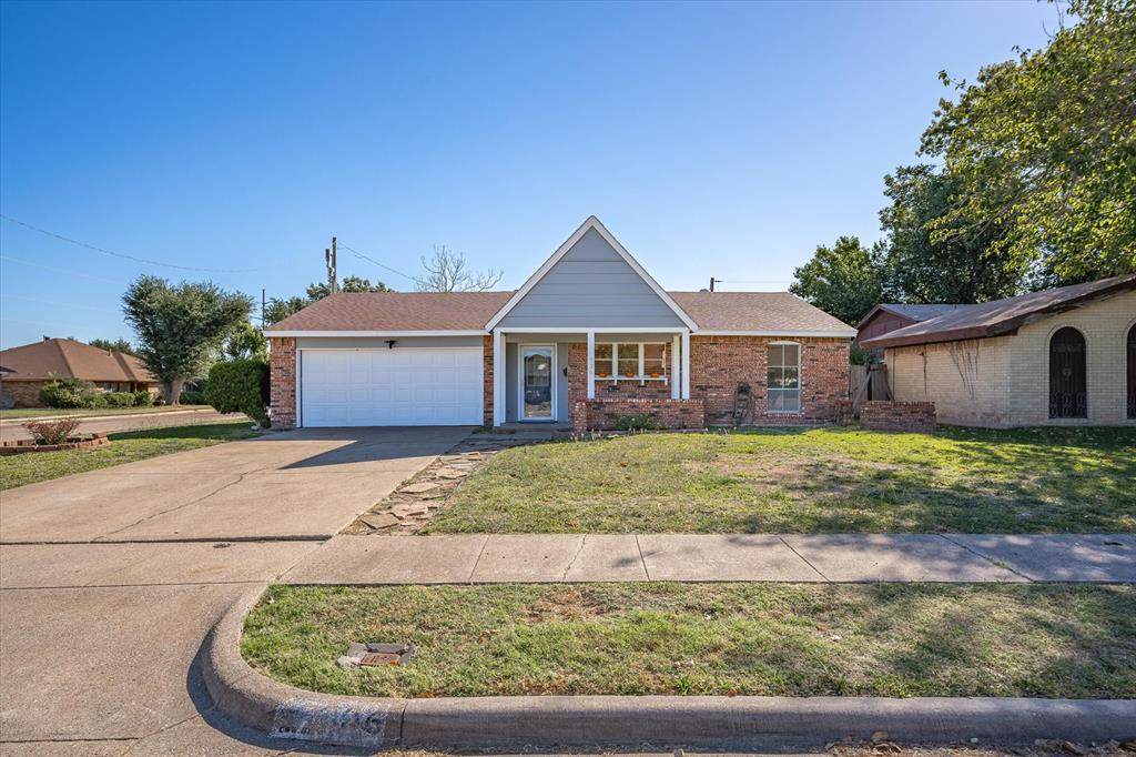 736 Melinda Drive - Photo 1