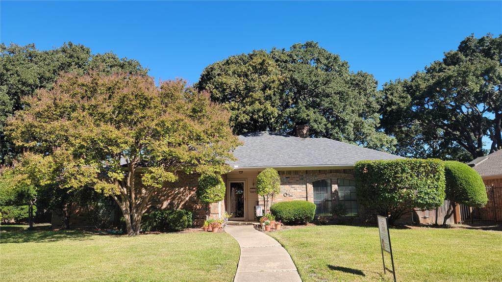 610 Raven Lane - Photo 1