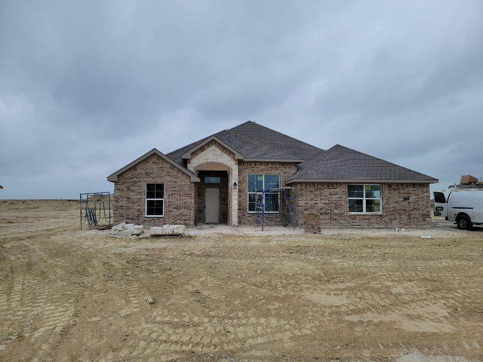 144 Spicewood Trail - Photo 1